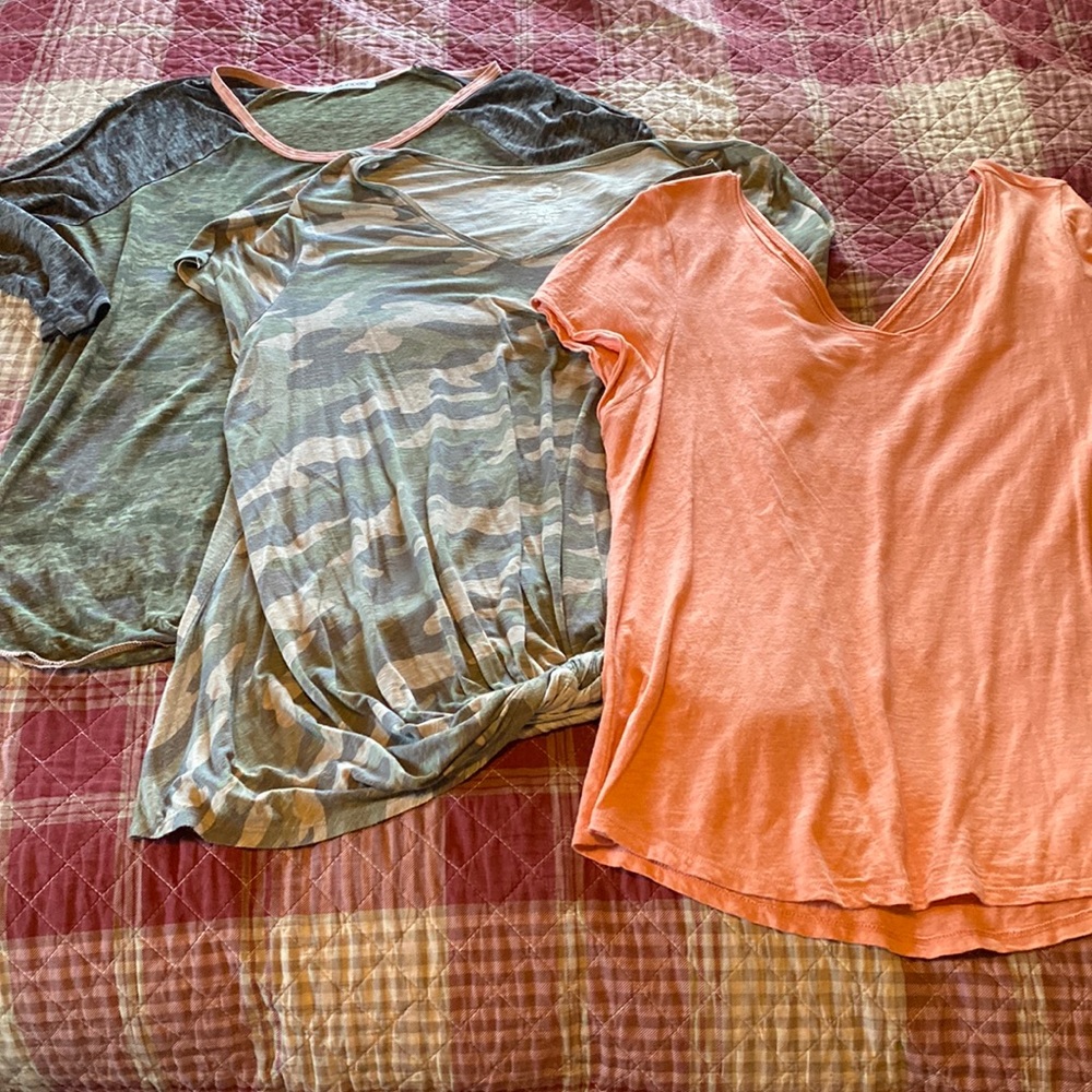 Maurice’s shirt bundle - size 1